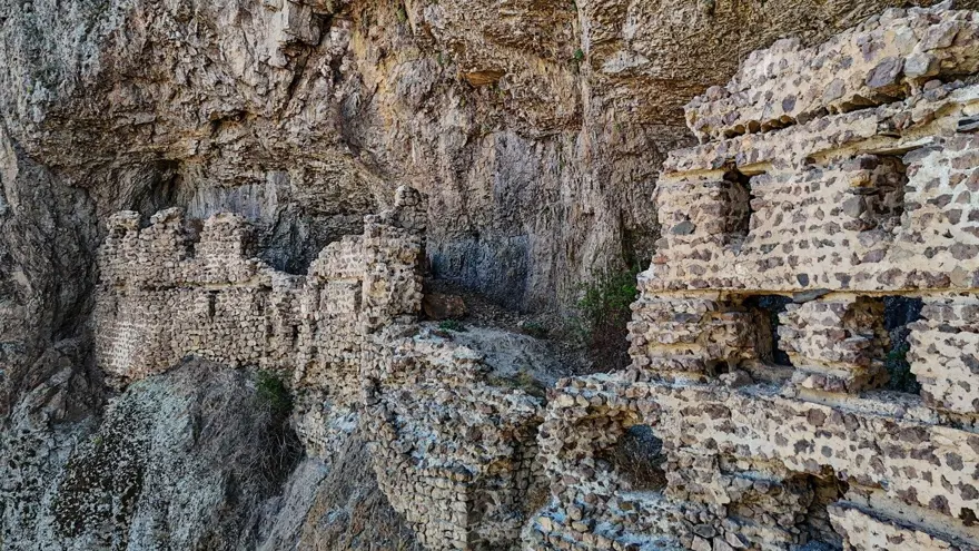 ''BİR MANASTIR OLDUĞU KESİN'' 2
