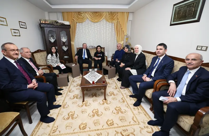 Cumhurbaşkanı Erdoğan Uludağ ailesini ziyaret etti 3 Cumhurbaşkanı Erdoğan Uludağ ailesini ziyaret etti 3