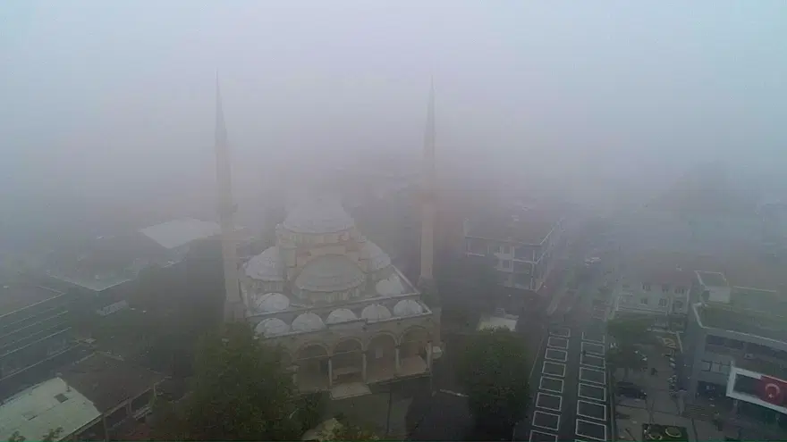 Bolu Dağı'nda yoğun sis etkili oluyor 4 Bolu Dağı'nda yoğun sis etkili oluyor 4