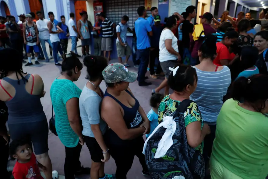 ABD yolundaki göçmenler Meksika'nın çalışma izni teklifini reddetti 5