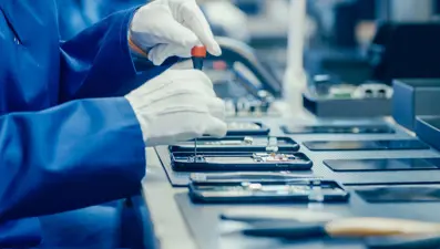 Trump’ın gümrük vergileri teknoloji devini etkiledi: Üretim merkezi Hindistan'a taşındı