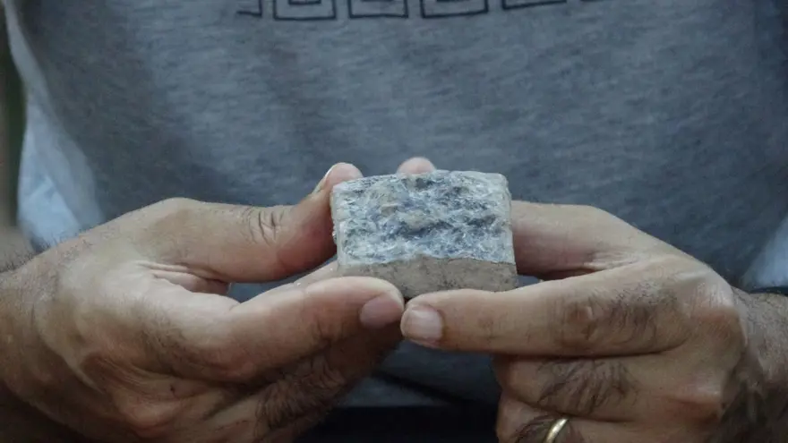 Assos Antik Kenti'ne ait 2 bin 300 yıllık ağırlık birimi bulundu 