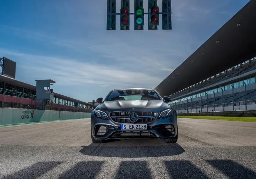 Sıra dışı seçenek: Mercedes-AMG E63 S 25