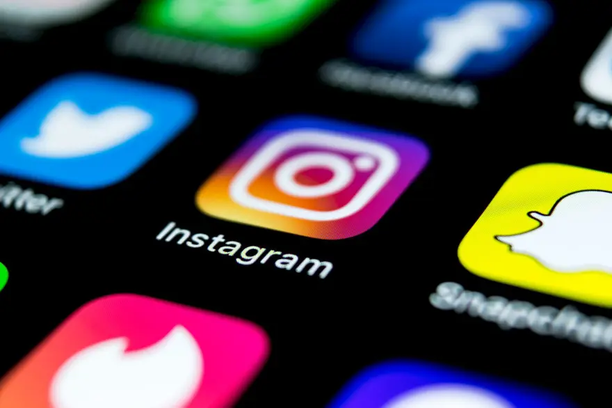 Instagram'dan yeni özellik: Hikayeler'e yorum yapılacak 4