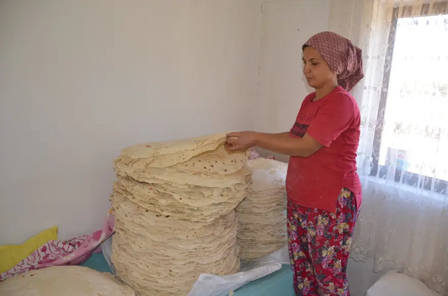 Bir kilo undan 500 tane çıkıyor! Antalyalıların vazgeçilmez lezzeti: Kış boyunca bayatlamıyor 3