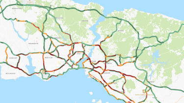 İstanbul'da trafik durma noktasında geldi