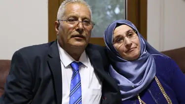 36 yıl sonra gelen düğün: Rizeli çifti, evliliklerini torunlarıyla kutladı