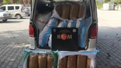 Kayseri'de yapılan aramada 940 kilo kaçak tütün ele geçirildi
