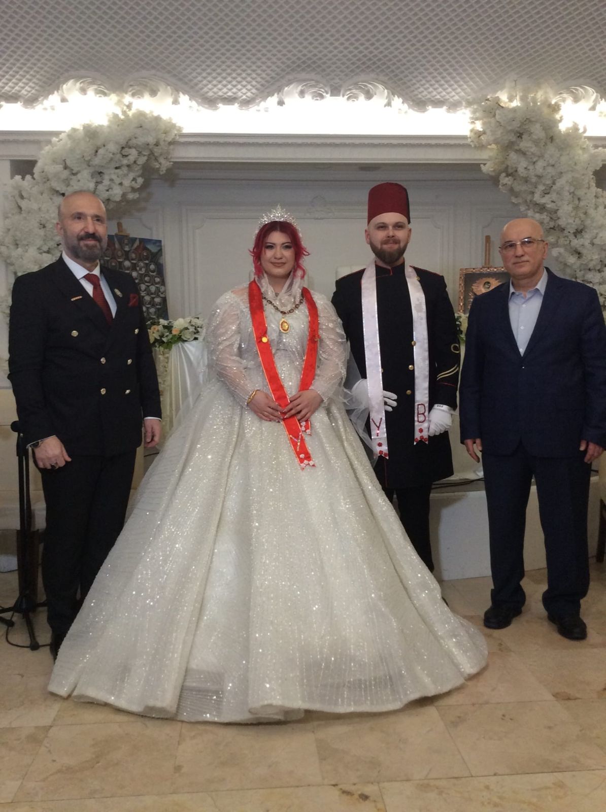 Abdülhamid'in torunlarından düğün açıklaması: Atatürk ve Cumhuriyete karşı açıklamaları onaylamıyoruz