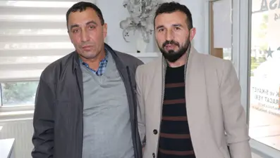 Yolda bulduğu 5 bin lirayı sahibine teslim etti