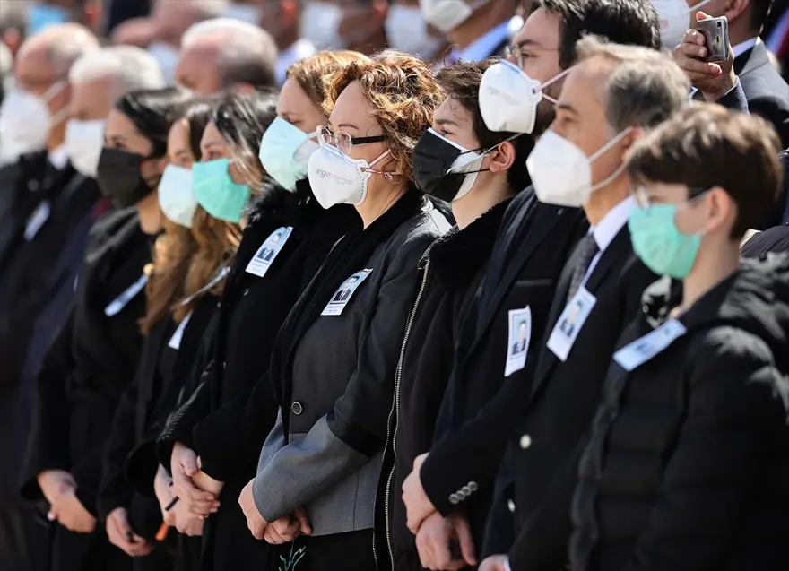 Eski Başbakan Yıldırım Akbulut'a veda 9