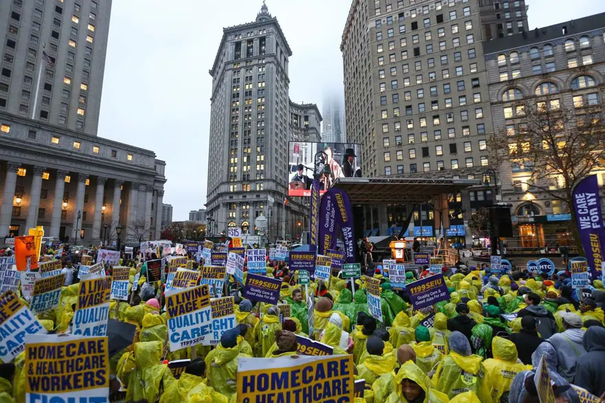 ABD'de yüzbinler sokaklara döküldü 12