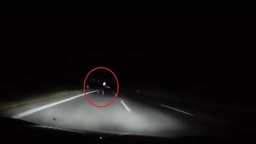 Otobançetesinden gece yarısı yumurtalı tuzak: "Sakın sileceklerinizi çalıştırmayın!" 1