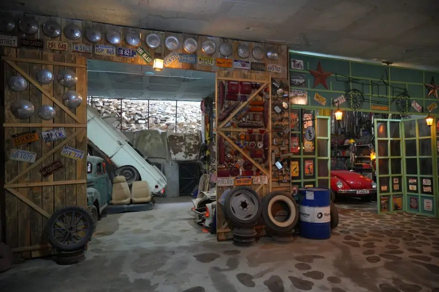 Bu evi görenler film platosu sanıyor: Hepsi aile yadigarı 7