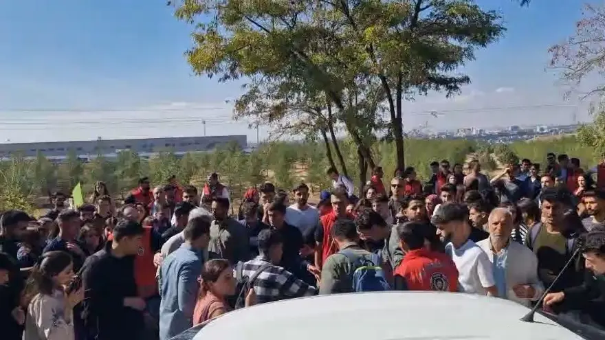 Rojin Kabaiş yürüyüşünde kaza: Bir üniversiteli yaralandı 1