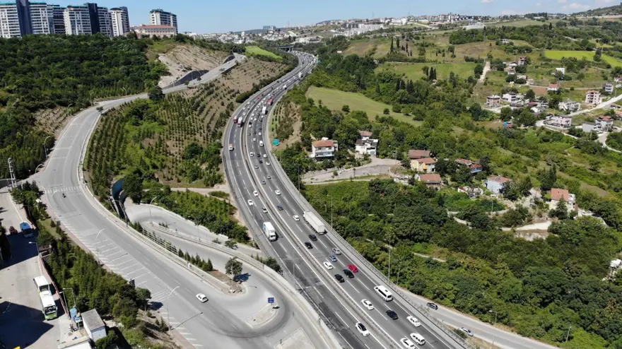 Bayram dönüşü trafik yoğunluğu 17