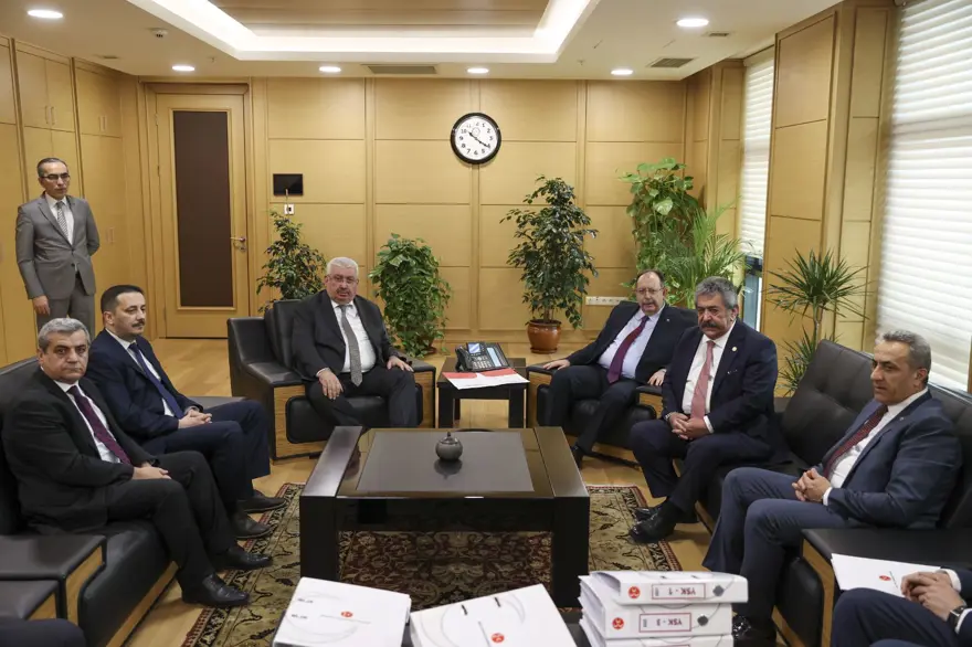 MHP ADAY LİSTESİ YSK'YA VERİLDİ 3