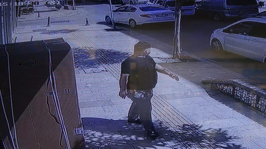 Terziye öldüresiye dayak | Müşteri çığlık atınca kaçmak zorunda kaldılar 2 Terziye öldüresiye dayak | Müşteri çığlık atınca kaçmak zorunda kaldılar 2