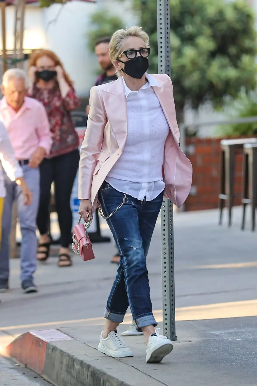 Sharon Stone hesabın iki katı bahşiş bıraktı 
