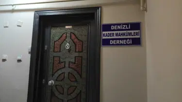 Kader Mahkumları Derneği'ne kumar baskını: 11 kişi suçüstü yakalandı