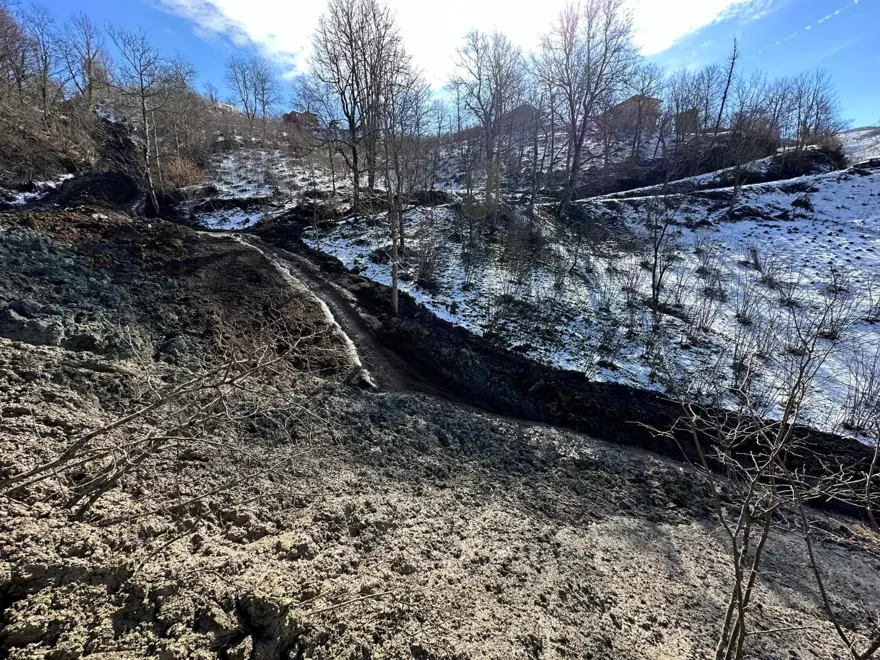 Deprem değil heyelan vurdu 7