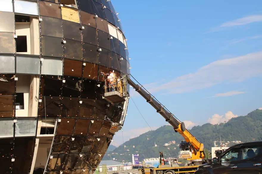 Rize'deki dünyanın en büyük çay bardağı Guinness’e aday 7