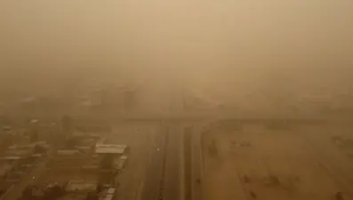 Kerkük'te kum fırtınası: 50 kişi boğulma tehlikesi geçirdi