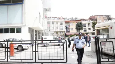 Sözcü Gazetesi'ne FETÖ operasyonu: Burak Akbay'a gözaltı kararı