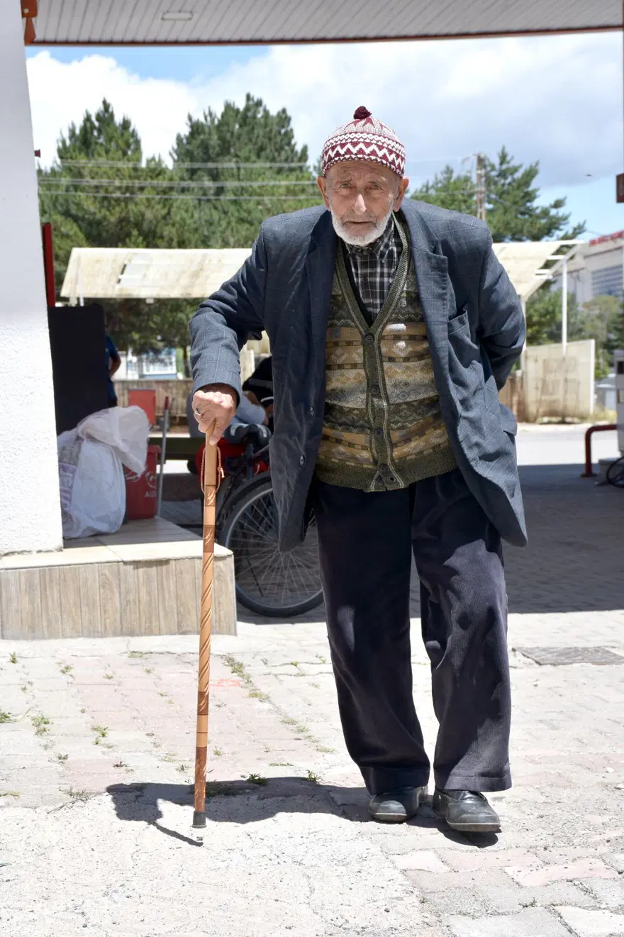 "ÖMRÜ GÜZEL OLSUN" 7 "ÖMRÜ GÜZEL OLSUN" 7