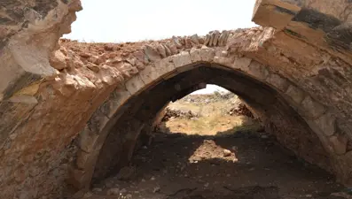 Maraş'ta 'Kuru Han' zamana direniyor