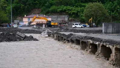 Bozkurt'ta 3 köprü kapatıldı