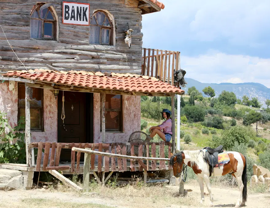 Kovboy Kasabası'nda vahşi batı tatili 4