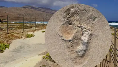 İnsanlığa ait bilinen en eski ayak izi keşfedildi: 6 milyon yaşında