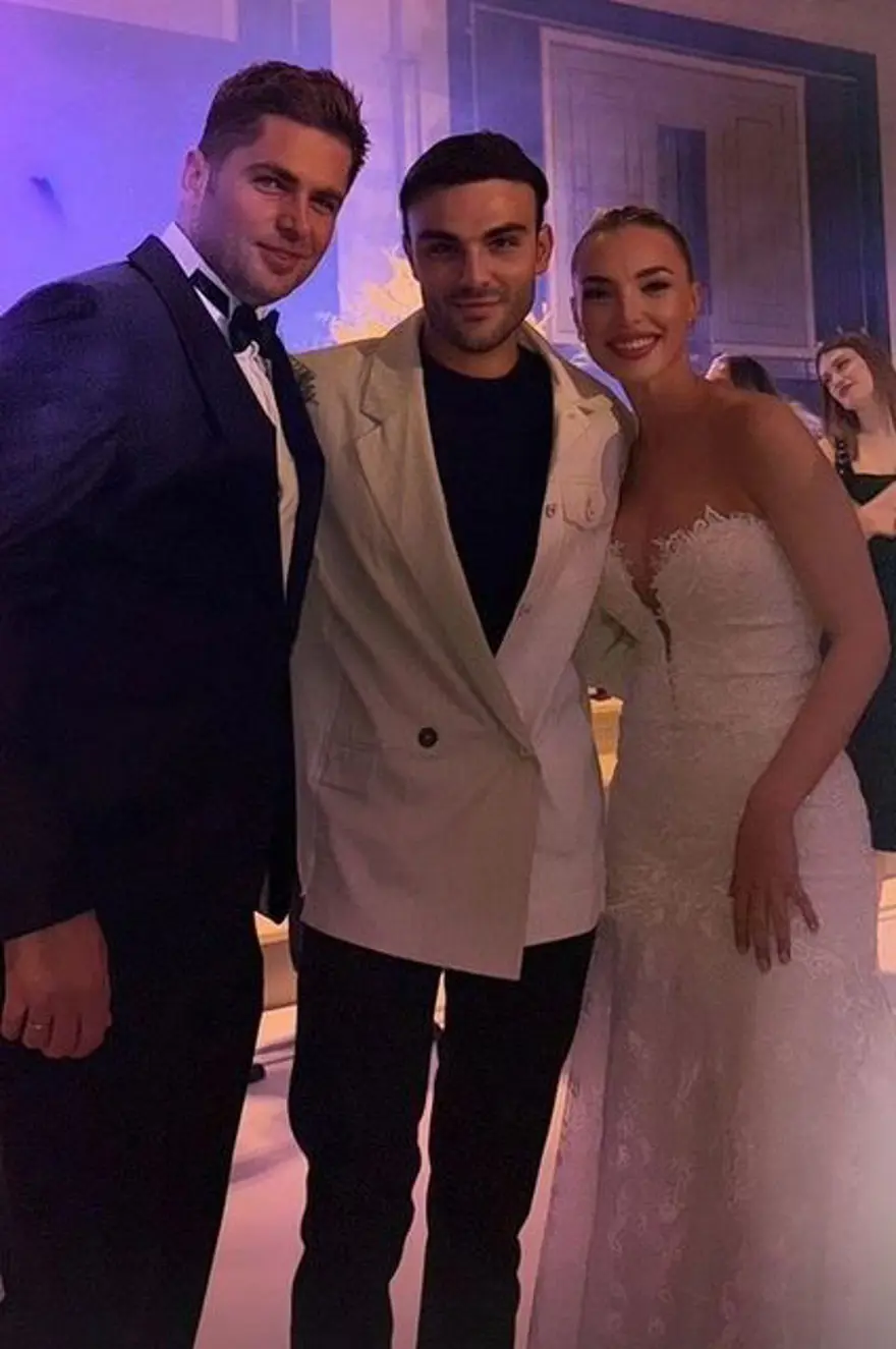 Survivor yarışmacılarını buluşturan düğün: Mert Öcal ile Sude Burcu'nun mutlu günü 4