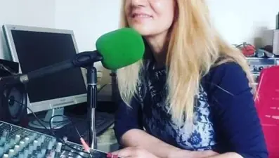 Radyo programcısı kaza kurbanı
