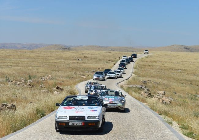 Göbeklitepe'de Dostluk ve Barış Rallisi