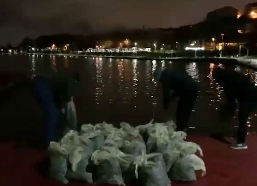 Yasak bölgede midye avcılığı yapanlara para cezası