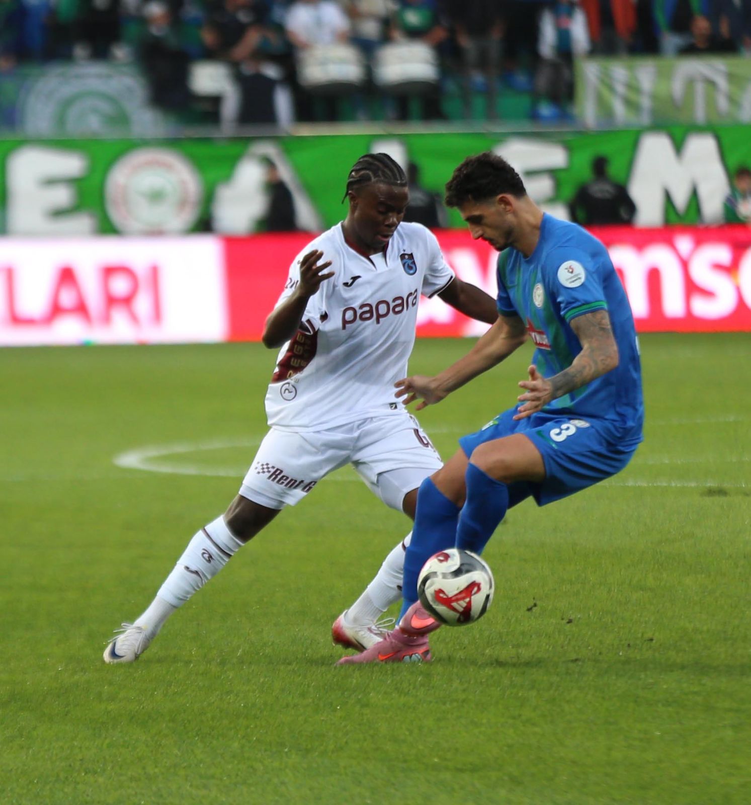 Karadeniz derbisinde kazanan Trabzonspor