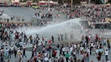 Taksim'de gergin gece