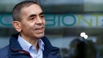 Uğur Şahin uyardı: Omicron'un aşılardan kaçabilen yeni bir alt türü çıkabilir