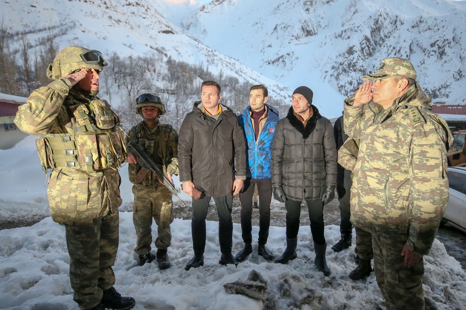 Söz'ün yıldızları gerçek kahramanlarla buluştu
