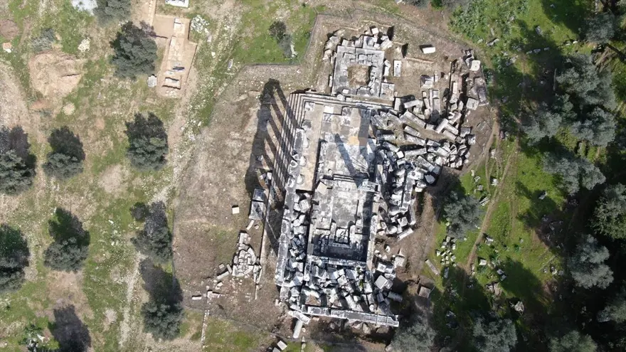 Zeus Tapınağı yapılan çalışmalarla eski ihtişamına kavuşturulacak 13