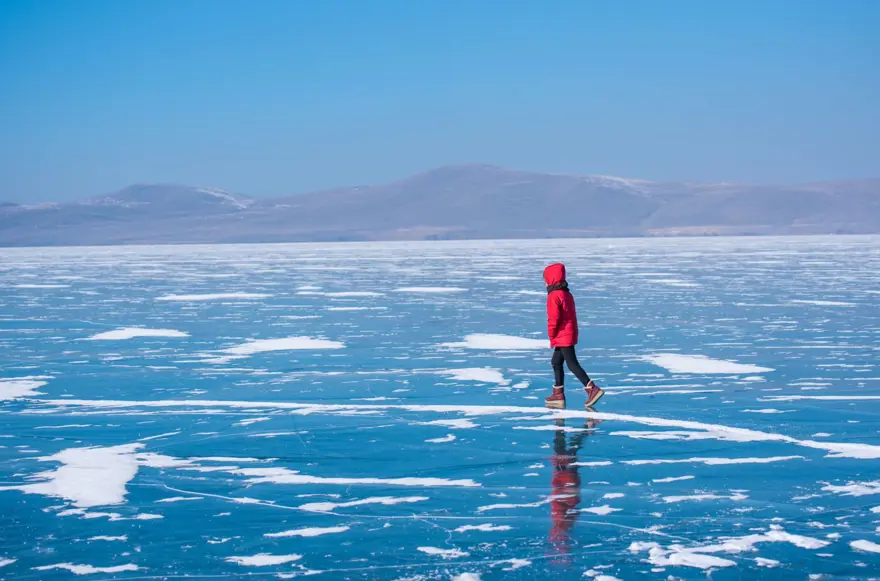 Donan Çıldır Gölü'nde yürüyüş keyfi 1