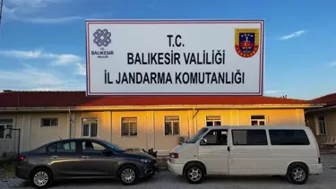 Balıkesir'de 15 kaçak göçmen yakalandı