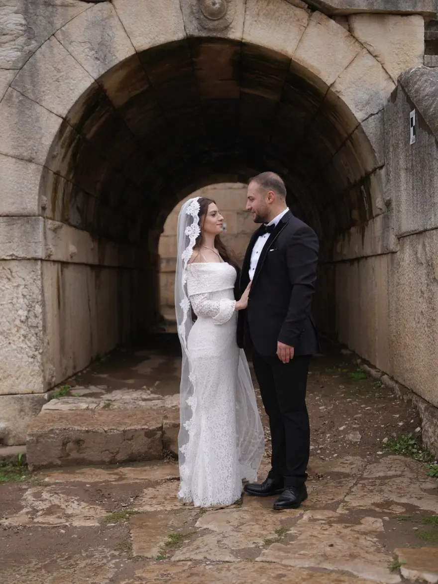 Antik tiyatro, gelin ve damatların mekanı oldu: Şehir dışından gelenler de var 