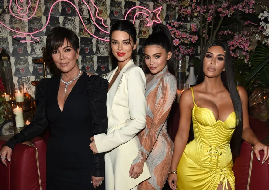 Kardashian- Jenner ailesi, kamera arkası ekip için 300 bin dolar harcadı 2