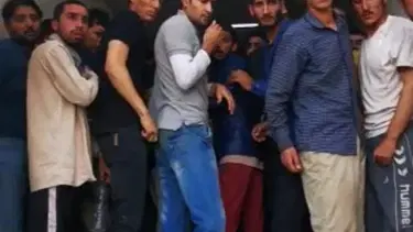 Van'da kapalı kasa kamyonda 158 kaçak göçmen yakalandı