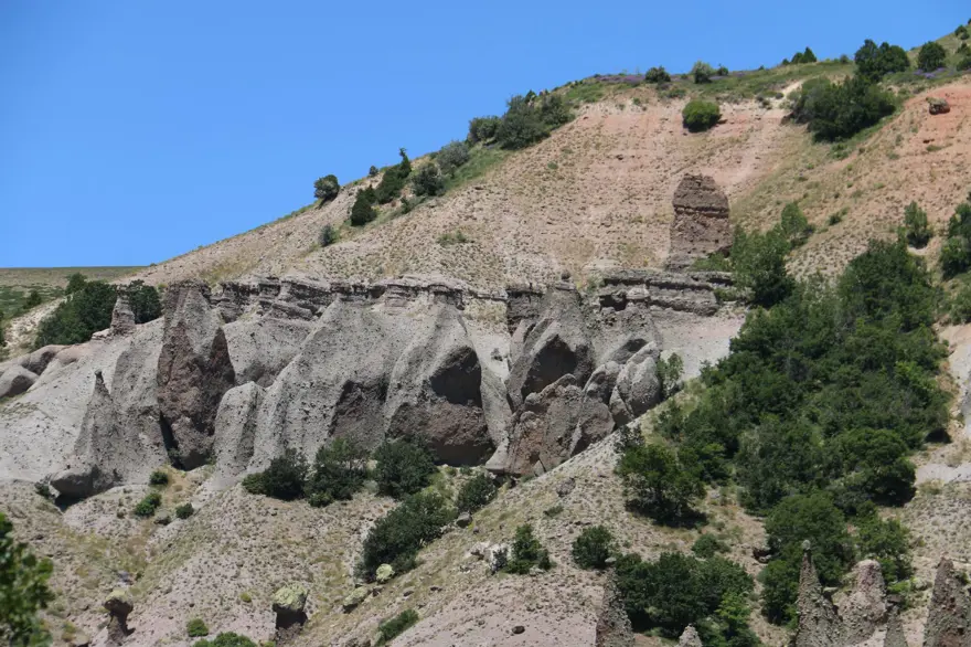Efsanesi dilden dile dolaşıyor: Görüntüsü peri bacalarını andırıyor 2