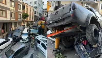 İstanbul'da kayan vinç 23 aracı biçti: Ortalık savaş alanına döndü