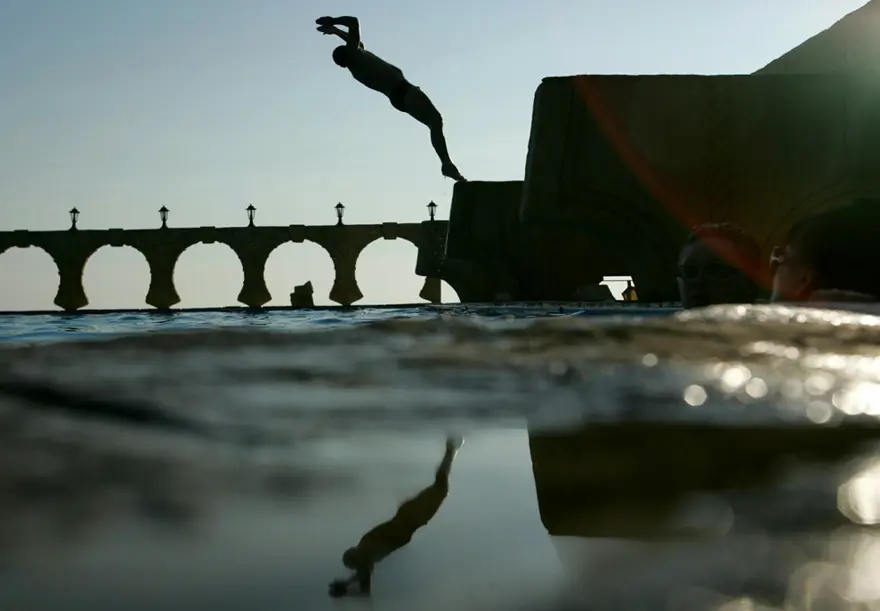 Sıcakta böyle serinliyorlar 34 Sıcakta böyle serinliyorlar 34